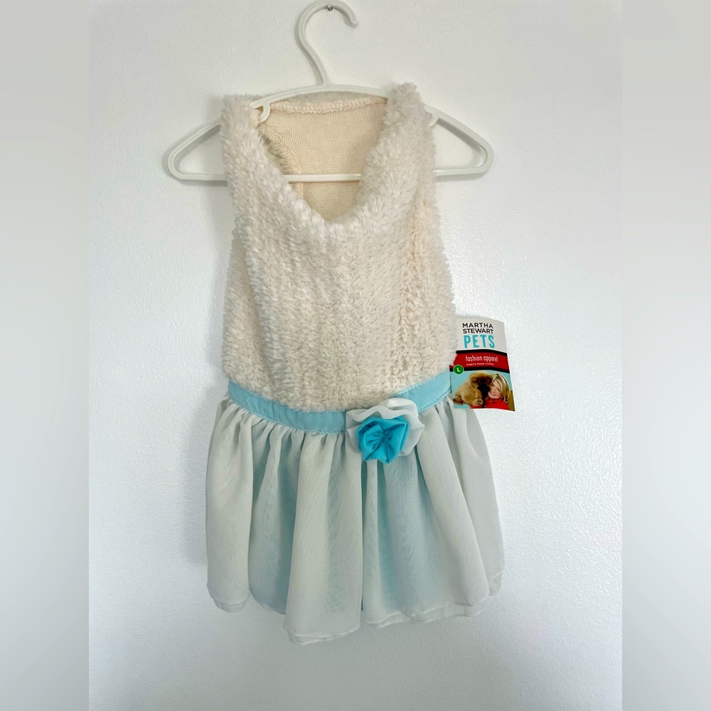 Martha Stewart Fuzzy White with Blue Tulle Skirt w Bow Dog Dress Size Large NWT